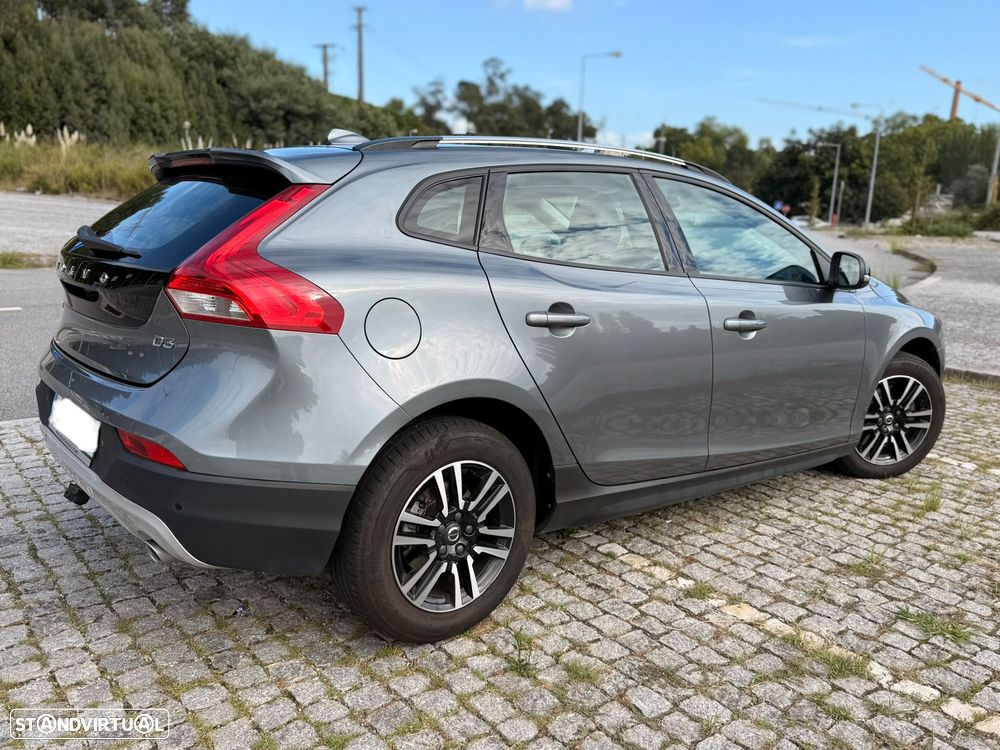 Volvo V40 2.0 D3 Momentum - 6