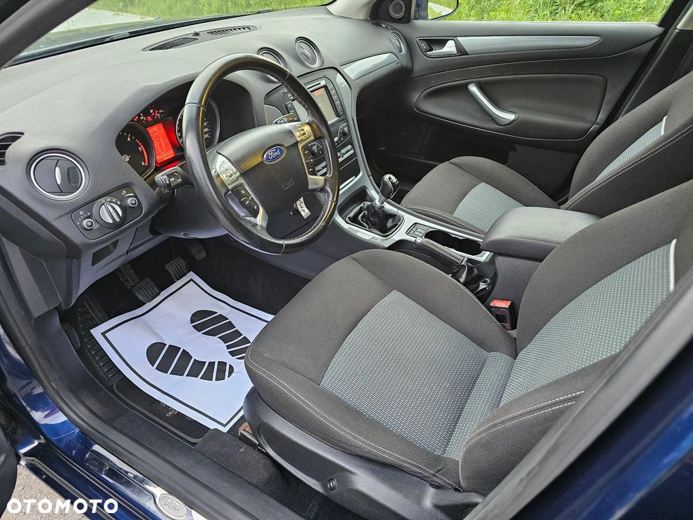 Ford Mondeo - 8