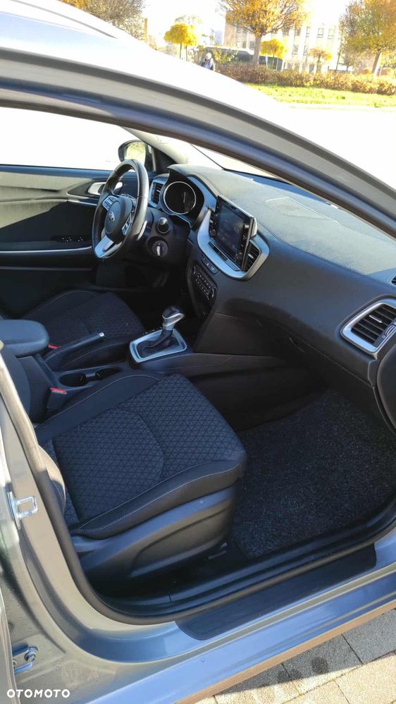Kia Ceed 1.4 T-GDI M DCT - 15