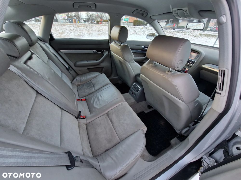 Audi A6 Limousine 3.2 FSI Quattro Tiptronic - 12