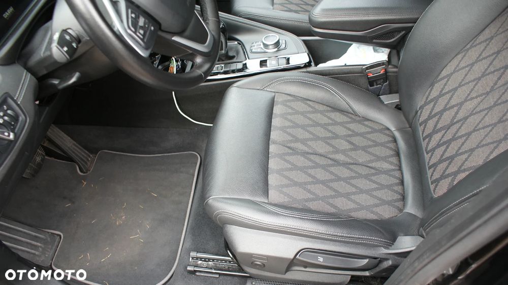 BMW X1 xDrive18d Business Edition - 15