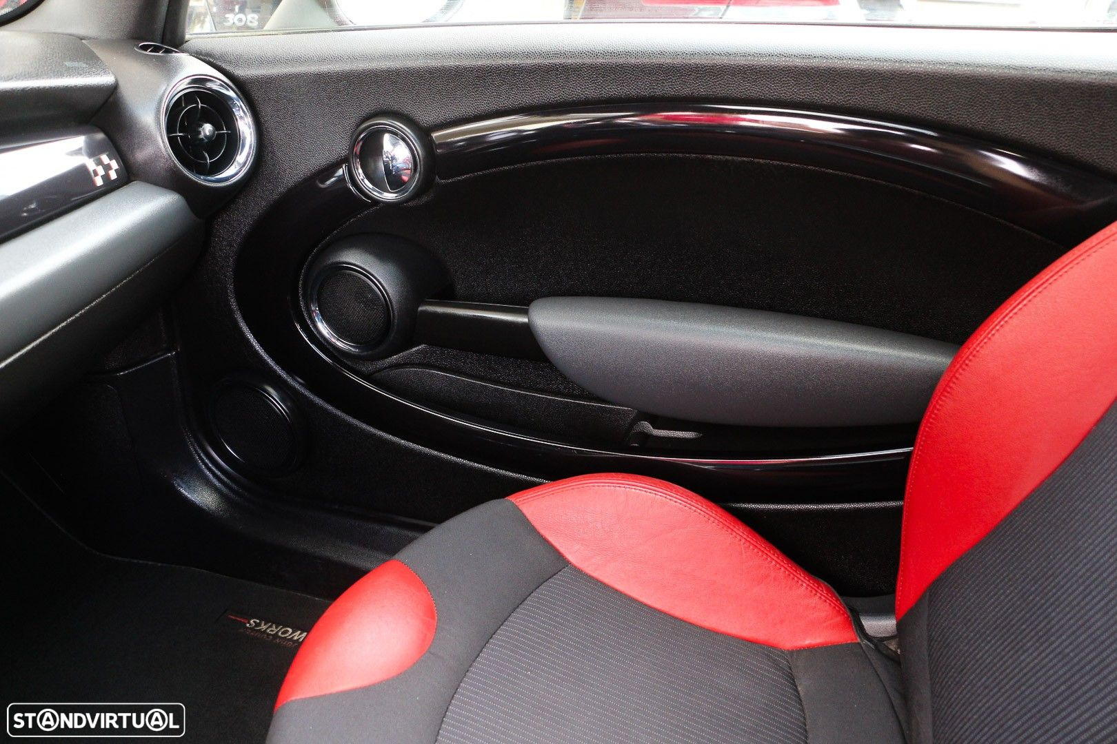 MINI 3 Portas John Cooper Works - 19