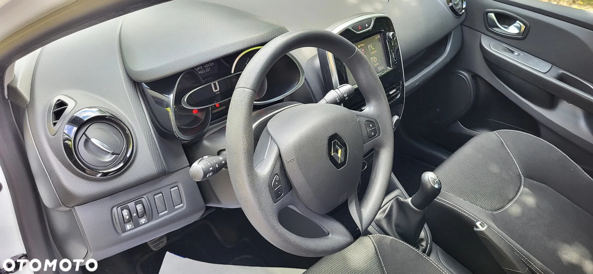Renault Clio 1.2 16V 75 Dynamique - 23