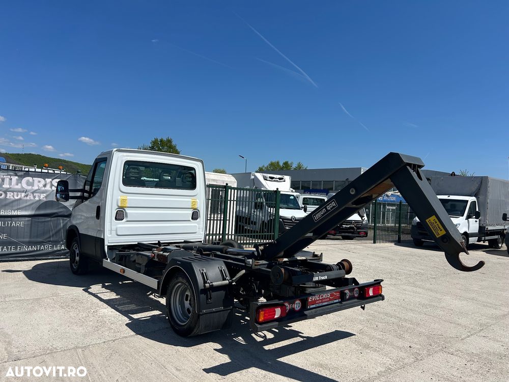 Iveco LIFT DE CONTAINER CU CARLIG 3.0 D - 12