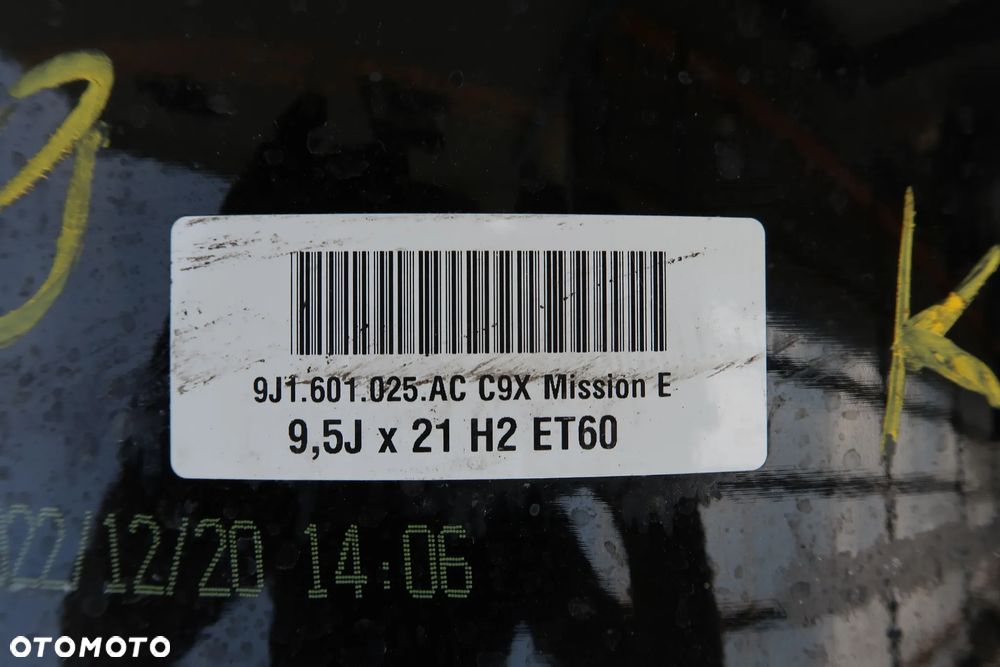 L48 Felga Porsche Taycan PRAWY PRZÓD  9j1601025AC 9,5x21et60 - 8