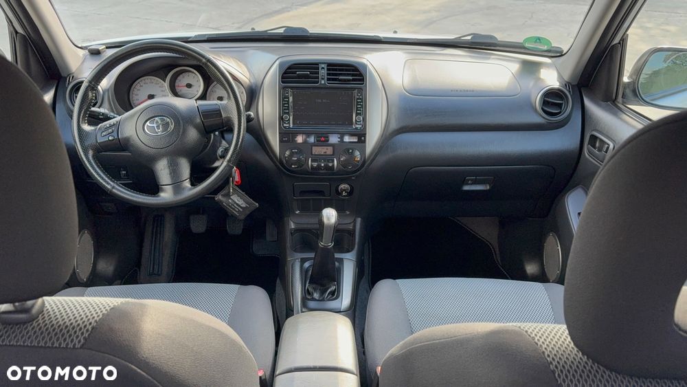 Toyota RAV4 2.0 VVT-i Sol - 19