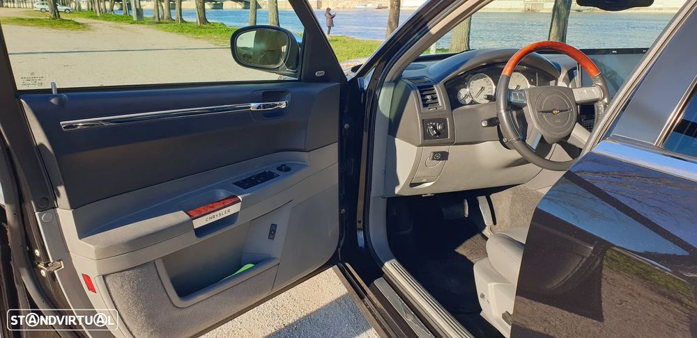 Chrysler 300 C 3.5 Auto - 5