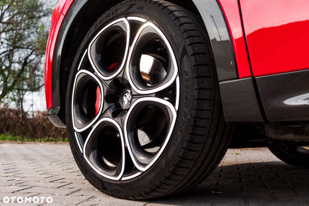 Alfa Romeo Tonale 1.5 T4 GSE mHEV Edizione Speciale DCT - 12