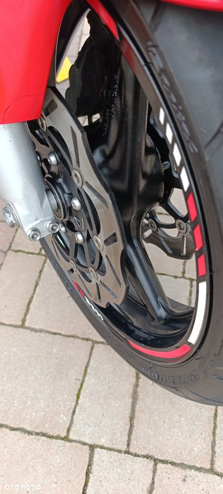 Honda CBR - 19