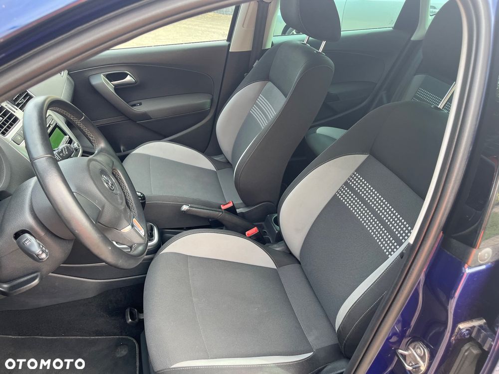 Volkswagen Polo 1.4 16V Comfortline - 11