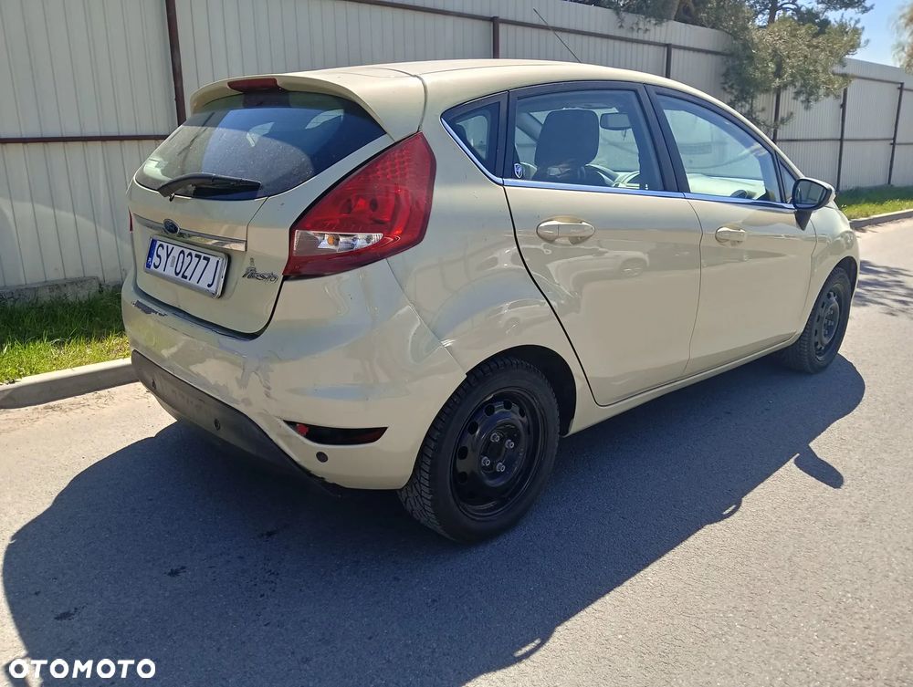 Ford Fiesta - 5