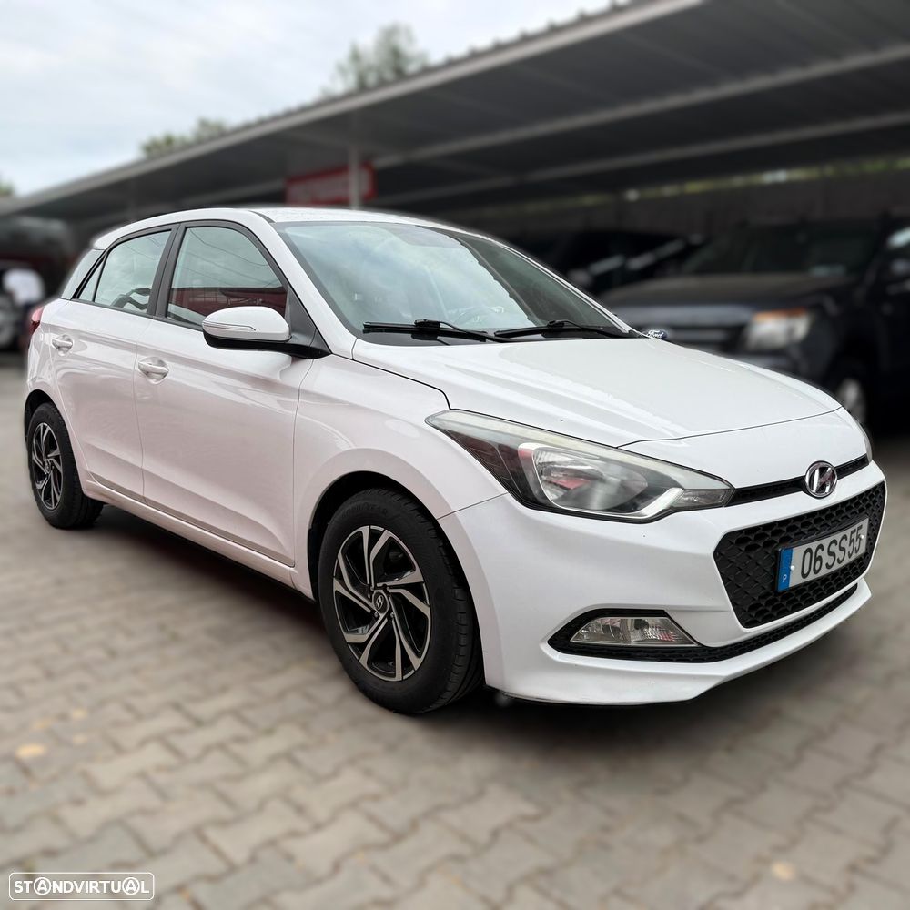 Hyundai i20 1.1 CRDi Comfort - 14