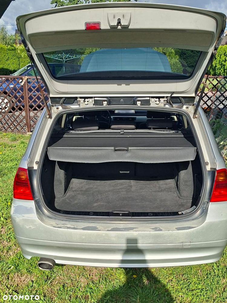 BMW Seria 3 320d - 26