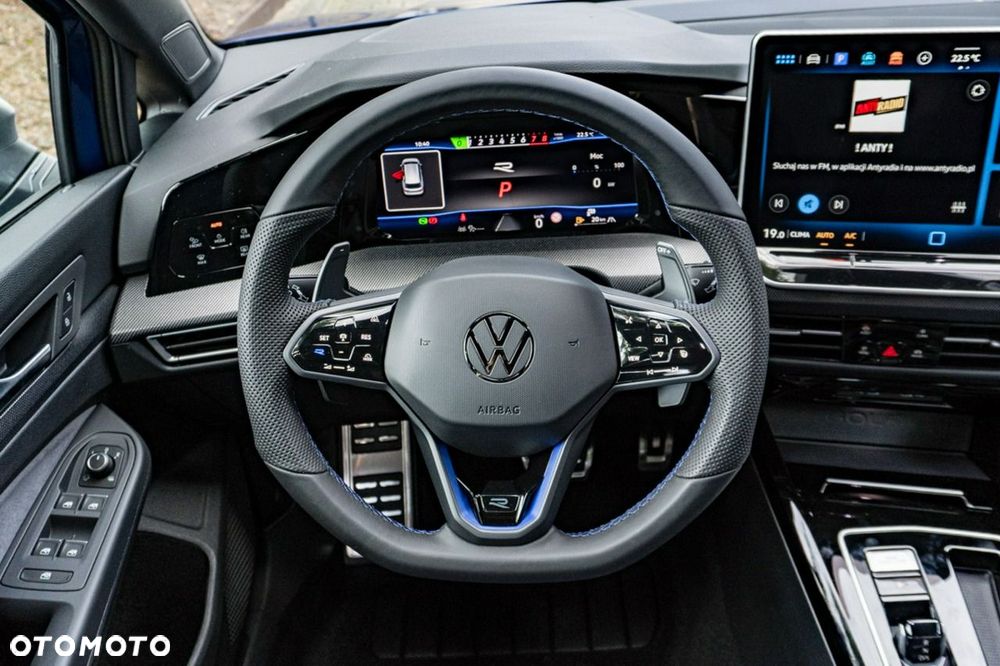 Volkswagen Golf - 23