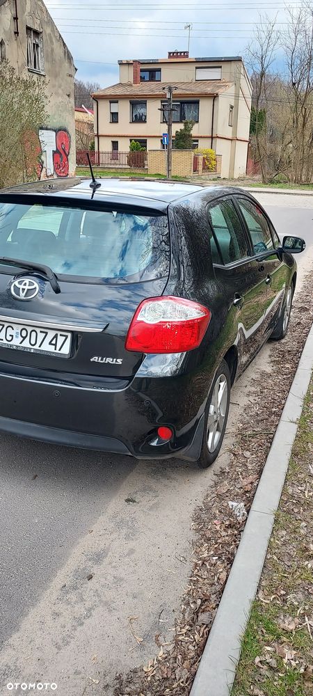 Toyota Auris 1.6 Premium - 6