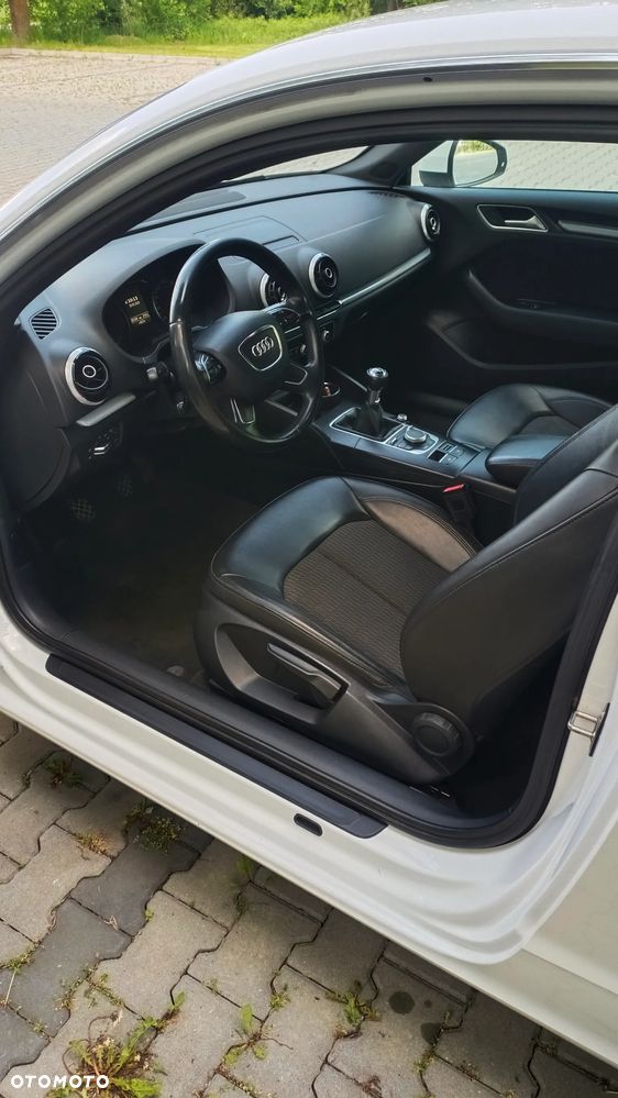 Audi A3 3-drzwiowe 1.6 TDI clean diesel Ambiente - 9