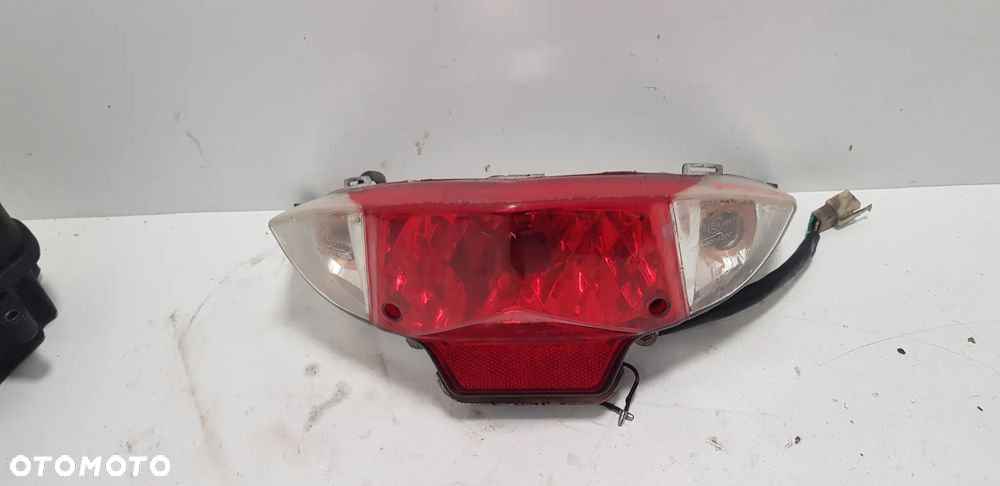 Sym JET 4   2t lampa tył - 2