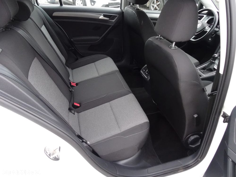 Volkswagen Golf 1.2 TSI BlueMotion Technology Trendline - 19