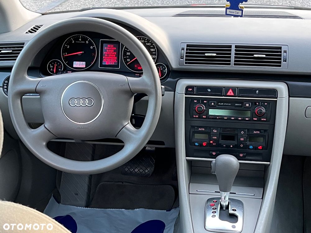 Audi A4 Limousine - 20