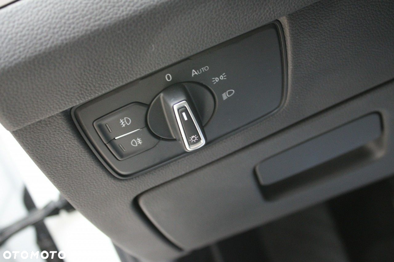 Volkswagen Passat - 21