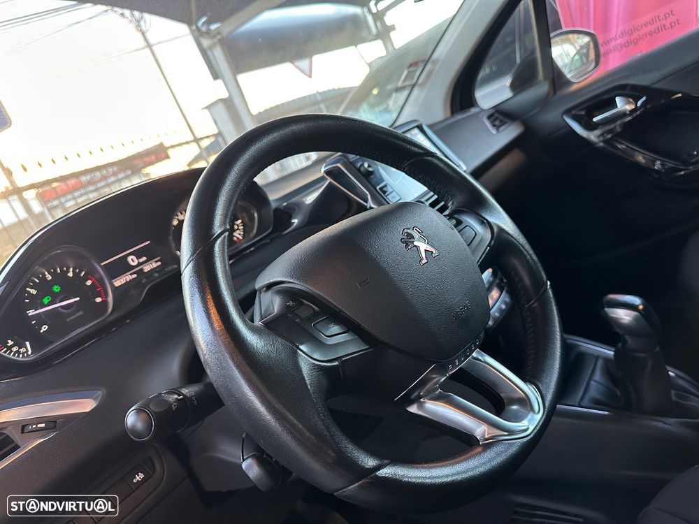 Peugeot 208 1.6 e-HDi Allure 95g - 26