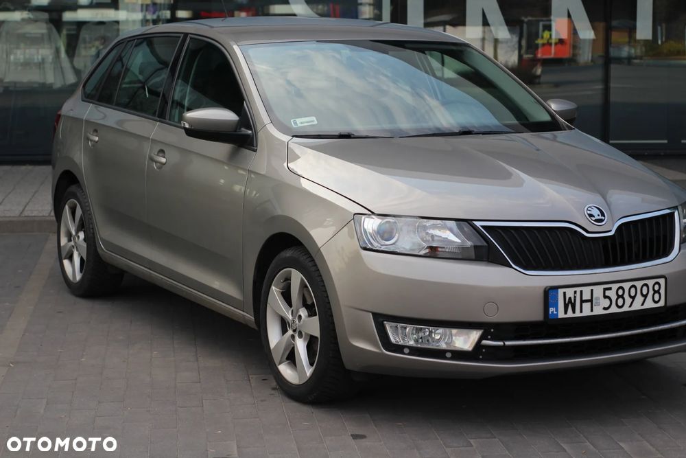 Skoda RAPID 1.2 TSI Ambition - 11