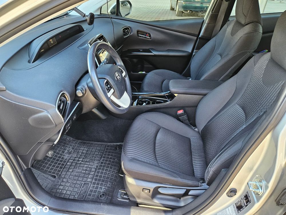 Toyota Prius 1.8 Hybrid Premium - 21