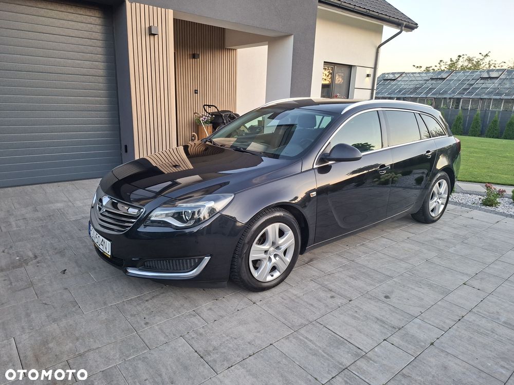 Opel Insignia - 1