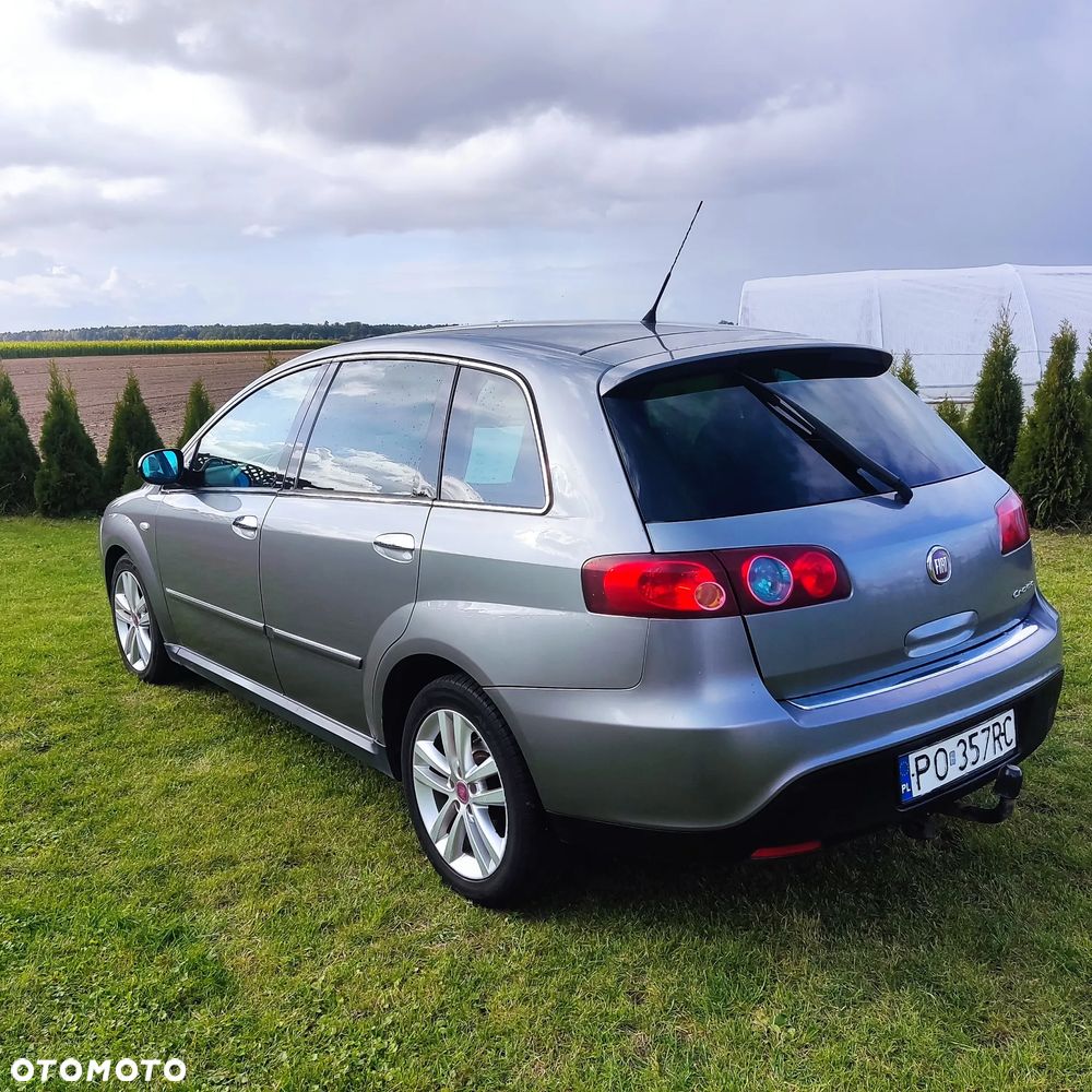 Fiat Croma 1.9JTD Dynamic - 2