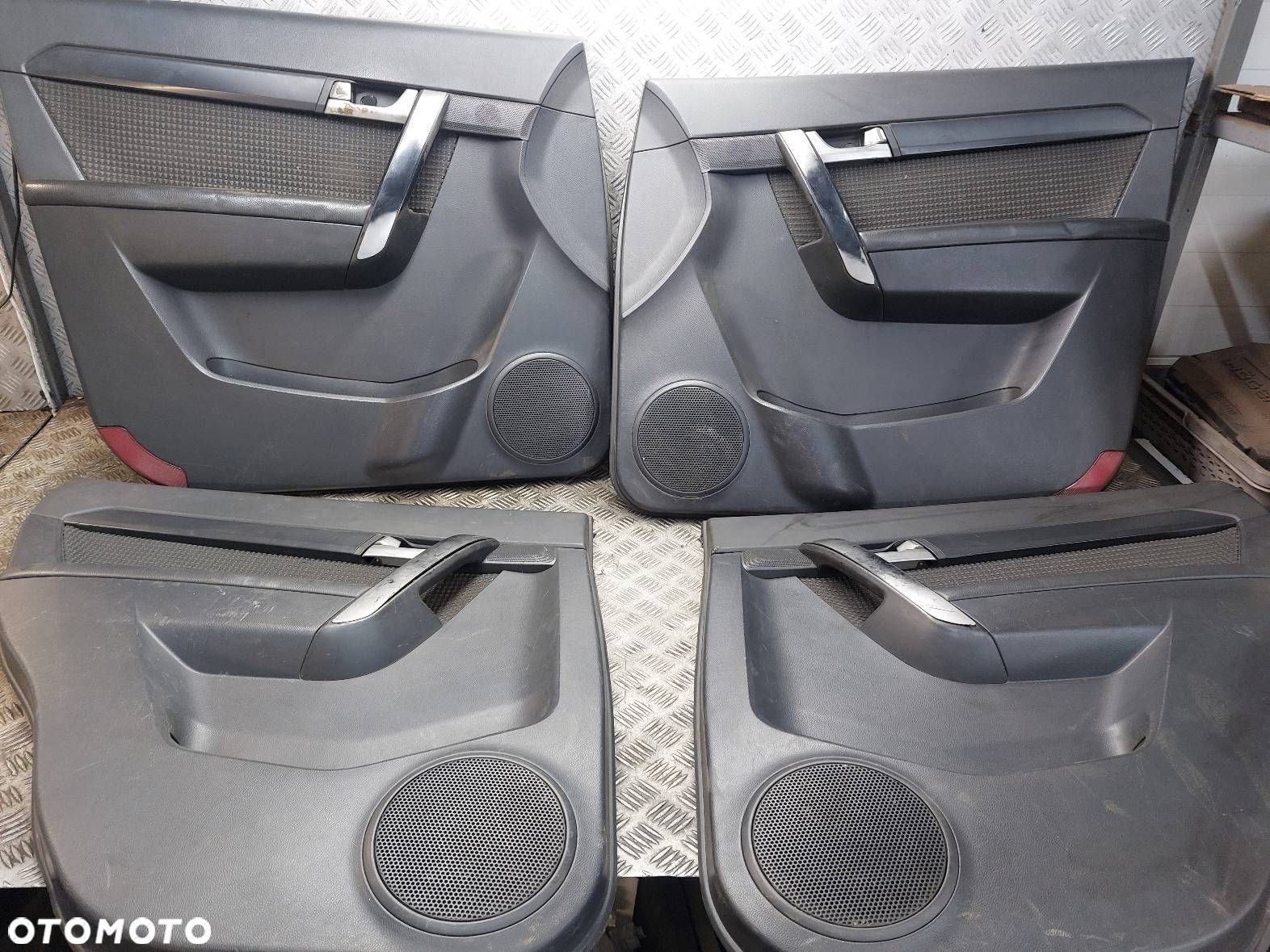 BOCZEK BOCZKI DRZWI KOMPLET CHEVROLET CAPTIVA I - 1