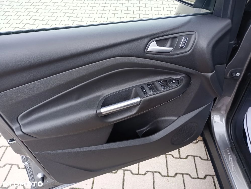 Ford Kuga 2.0 TDCi 4WD Titanium - 20