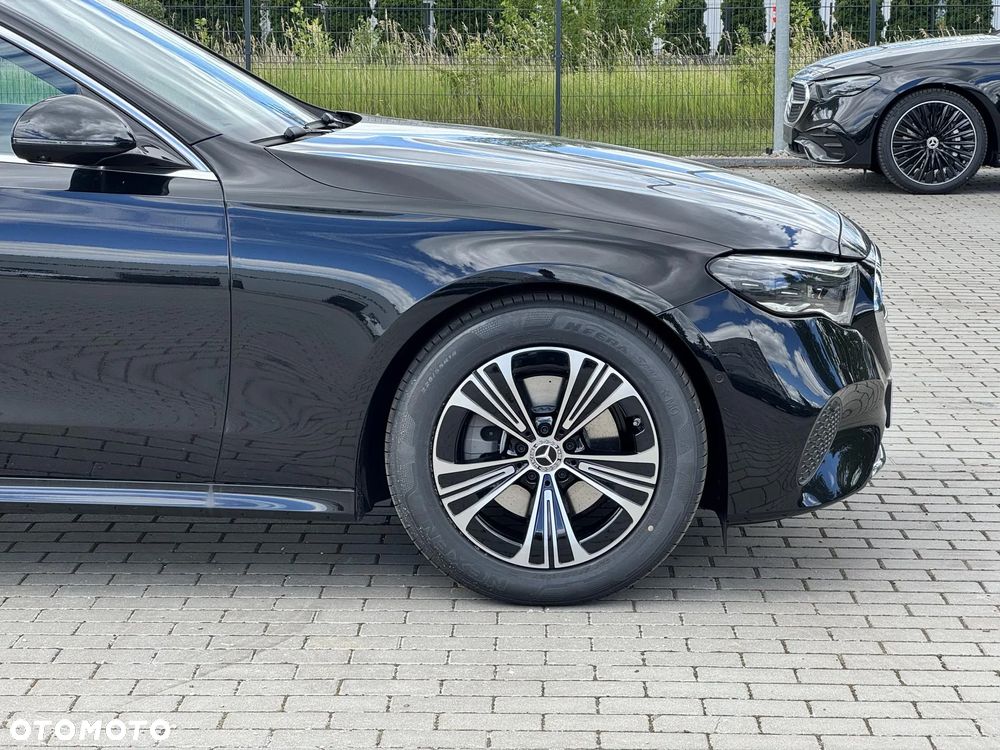 Mercedes-Benz Klasa E 220 d mHEV 4-Matic Avantgarde 9G-Tronic - 8