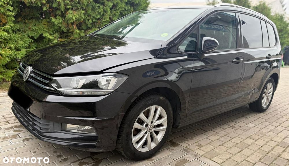 Volkswagen Touran - 9