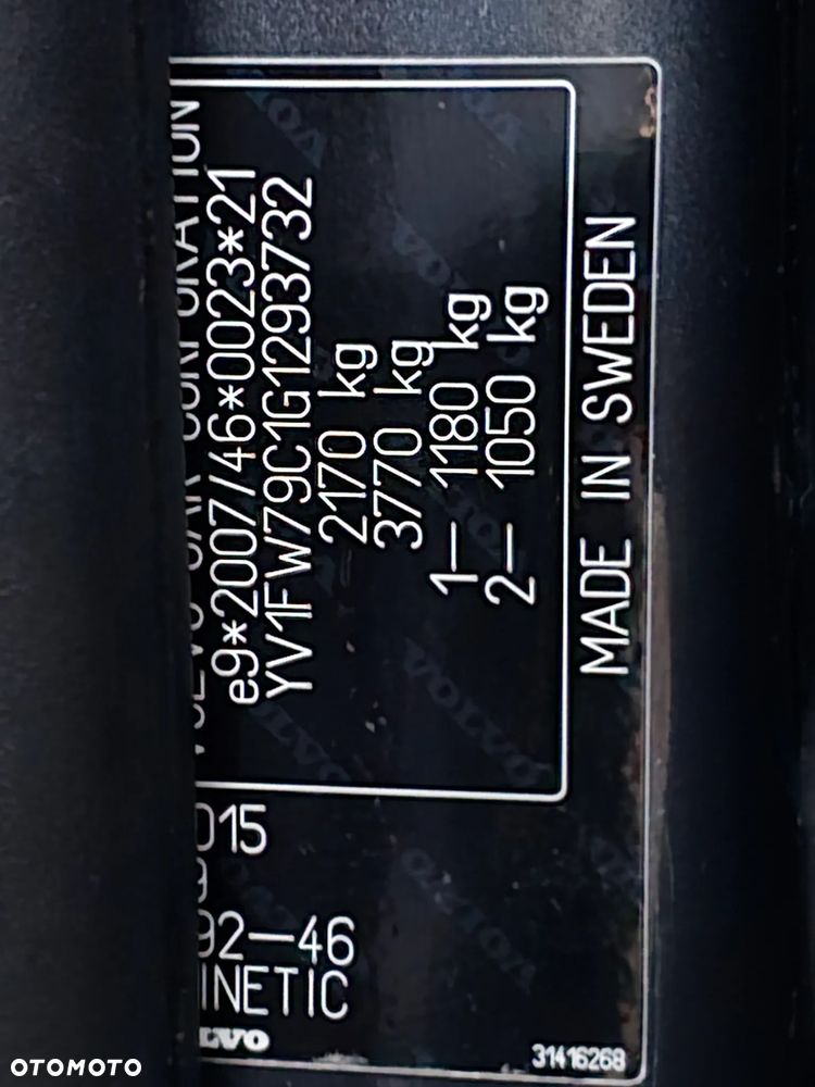 Volvo V60 D3 Drive-E Momentum - 25
