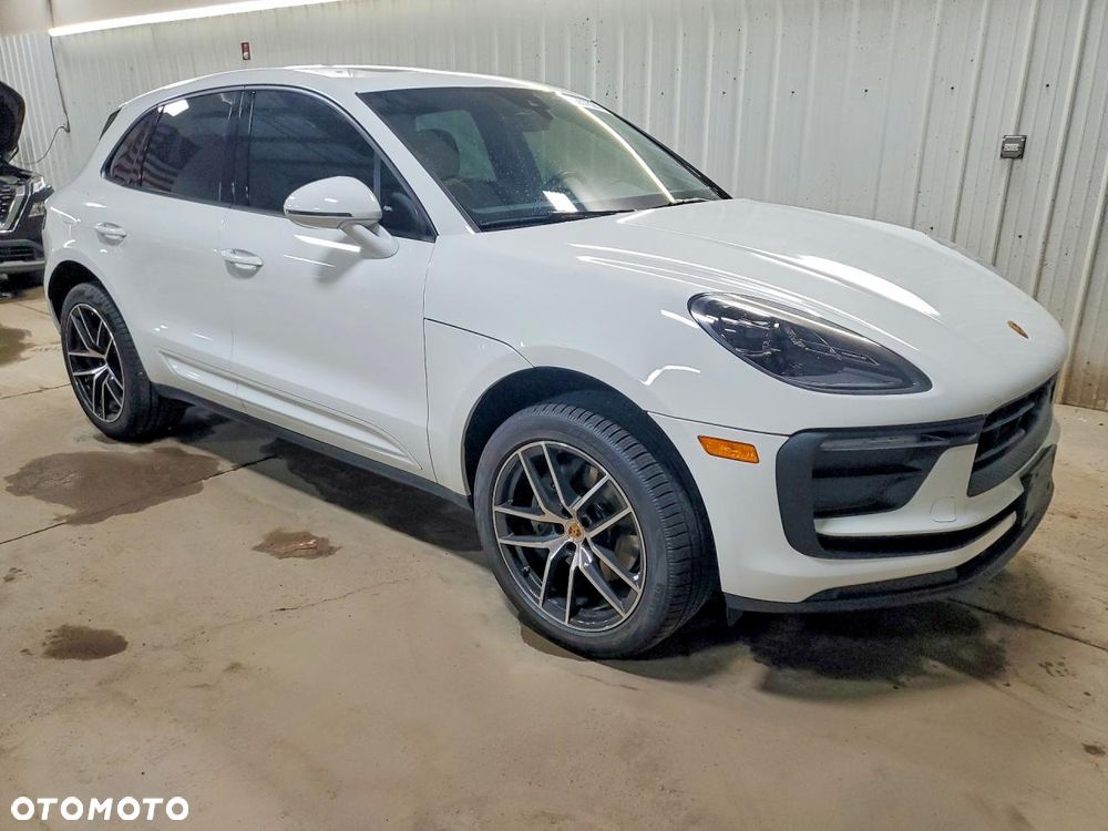 Porsche Macan - 3