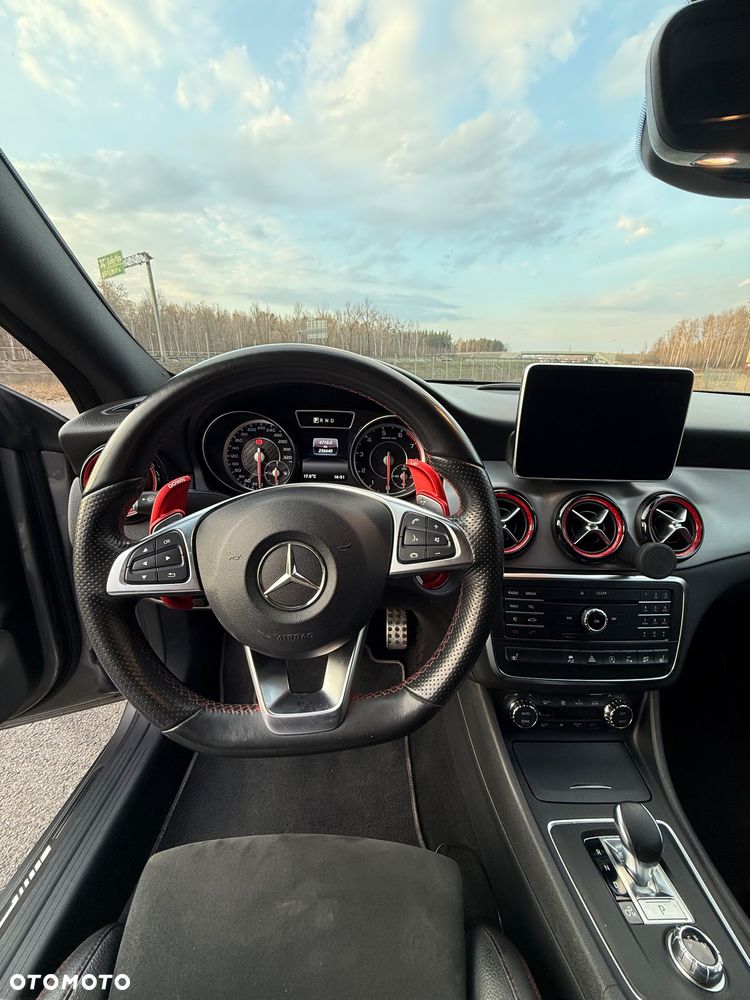 Mercedes-Benz CLA - 7