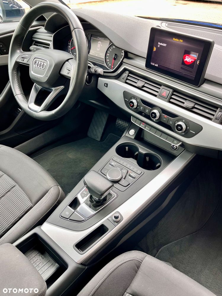 Audi A4 Limousine 2.0 TDI S tronic design - 28