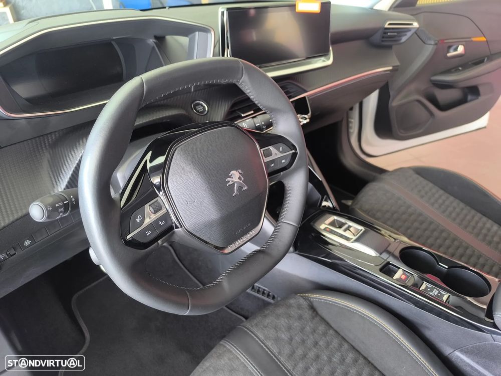 Peugeot e-208 Allure+ - 11