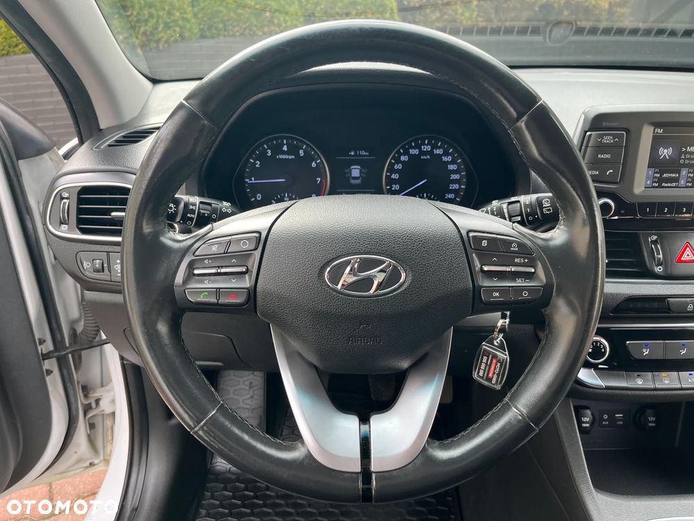 Hyundai i30 1.4 Classic + - 14