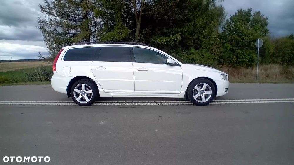 Volvo V70 D5 Geartronic Kinetic - 36