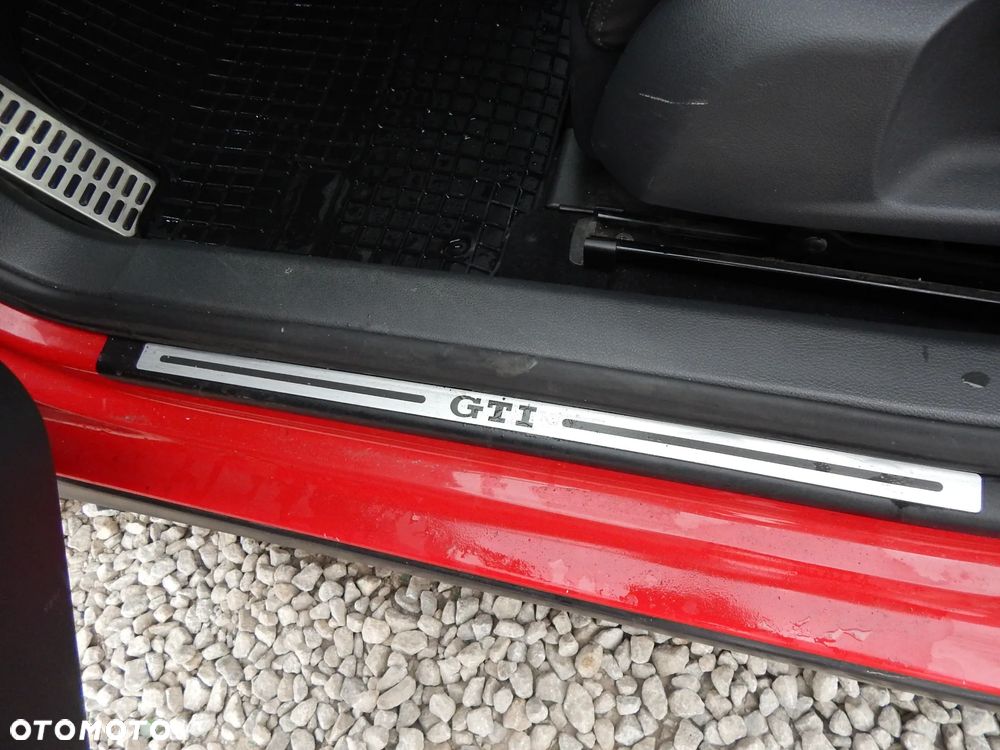 Volkswagen Golf 2.0 GTI DSG - 24