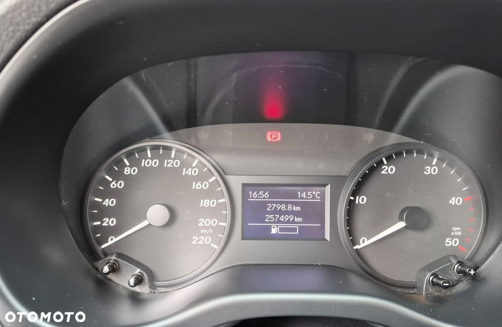 Mercedes-Benz Vito - 17