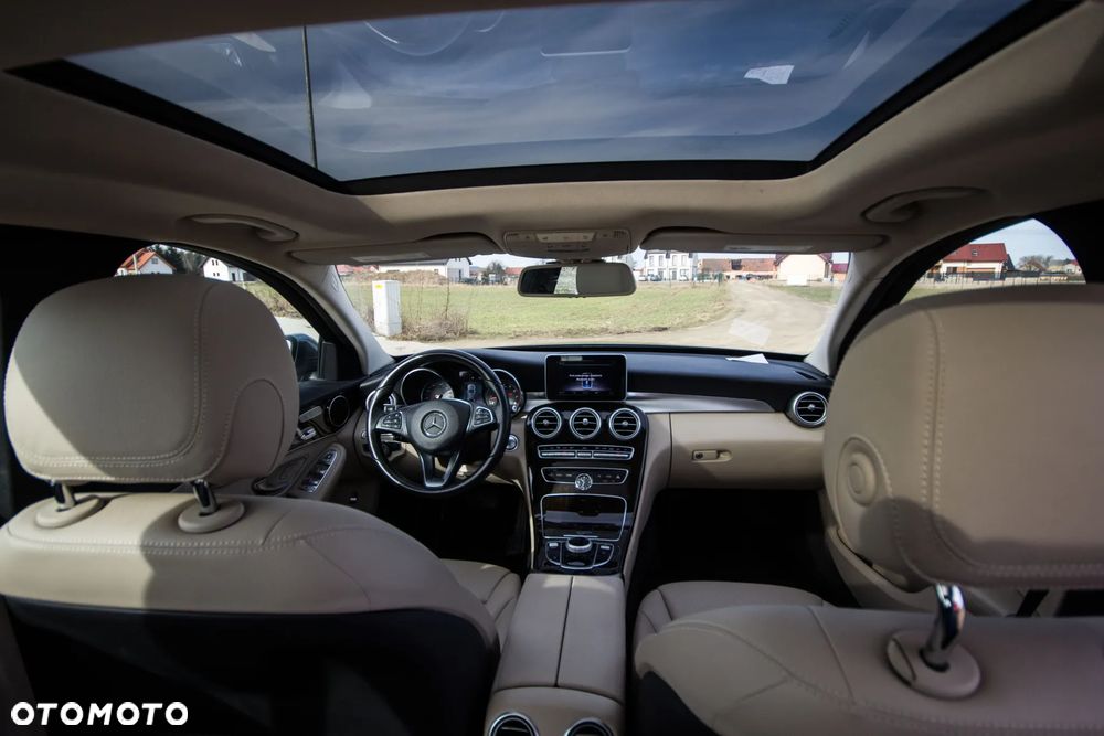Mercedes-Benz Klasa C 300 9G-TRONIC Exclusive - 17