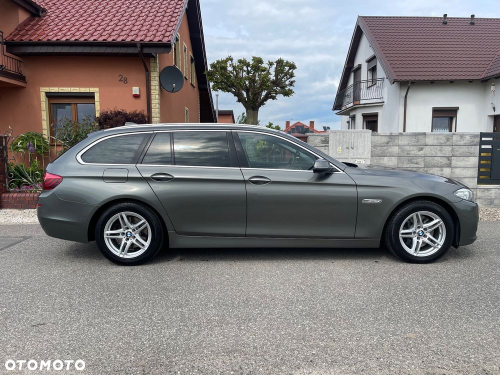 BMW Seria 5 525d Sport-Aut Modern Line - 8