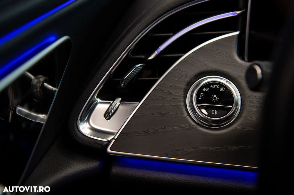 Mercedes-Benz E 200 9G-TRONIC Edition AVANTGARDE - 23