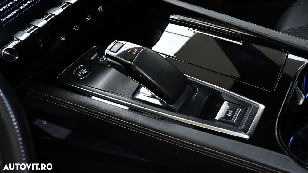 Peugeot 508 1.6L 225 e-EAT8 PHEV GT - 12