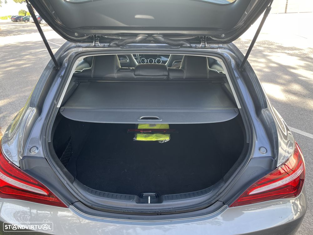 Mercedes-Benz CLA 180 7G-DCT UrbanStyle Edition - 10