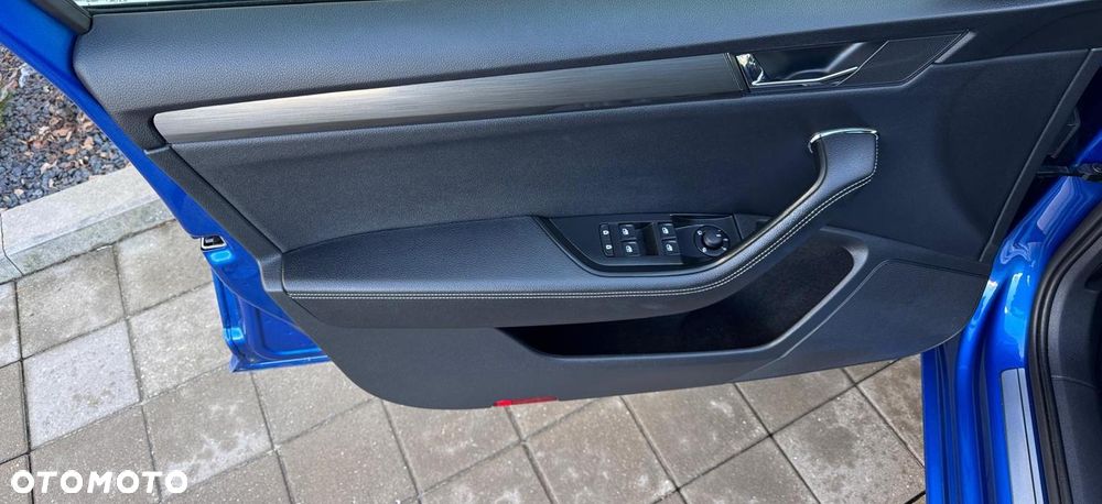 Skoda Superb 2.0 TDI SCR Style DSG - 10
