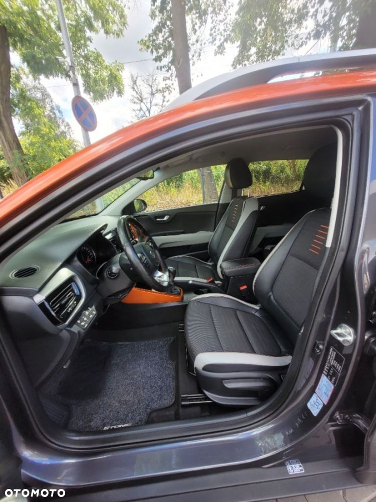 Kia Stonic 1.0 T-GDI 120 Platinum Edition - 13