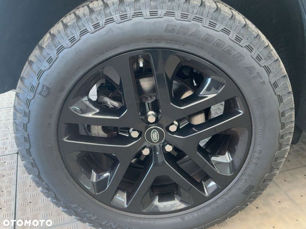 Land Rover Defender 110 D200 SE - 31